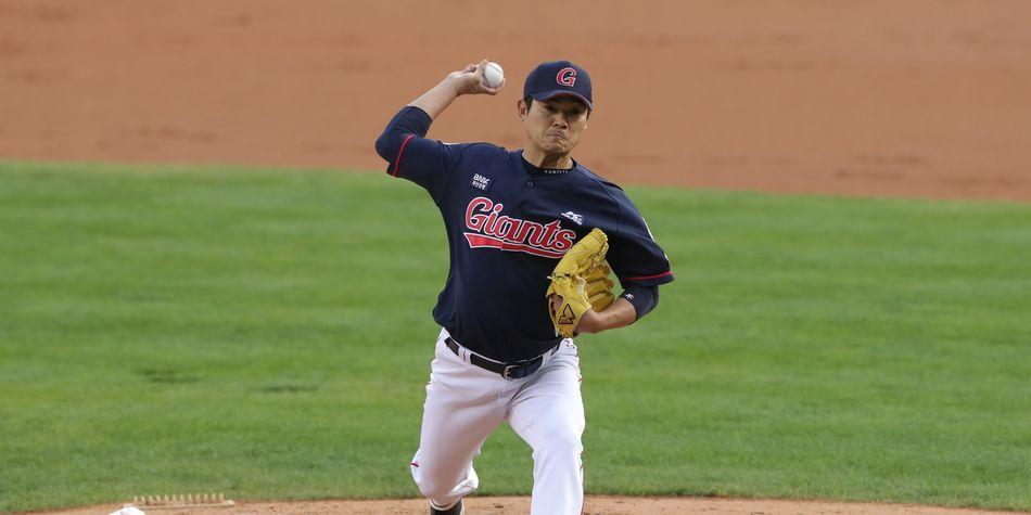 [KBO 뉴스] SSG 노경은, 홀드 1위 확정...KBO 최고령 홀드왕 등극